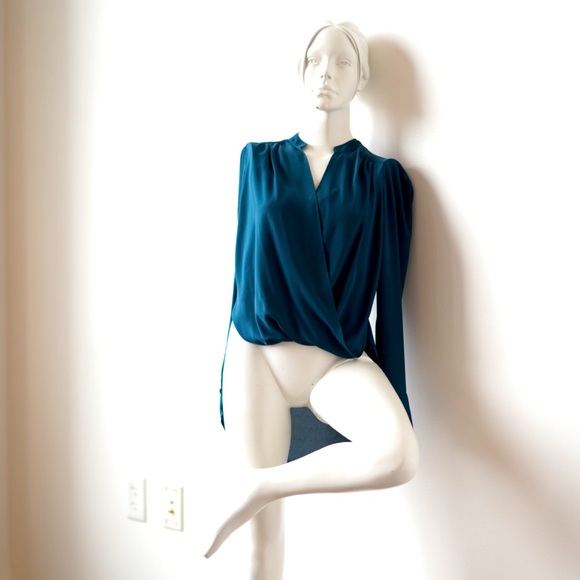 BCBG MaxAzria Tunic Blouse - Teal Blue - Size XXS fits 0-2 - Picture 6 of 9